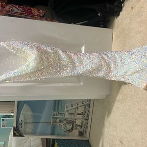 Windsor Homeocming Sequin Dress